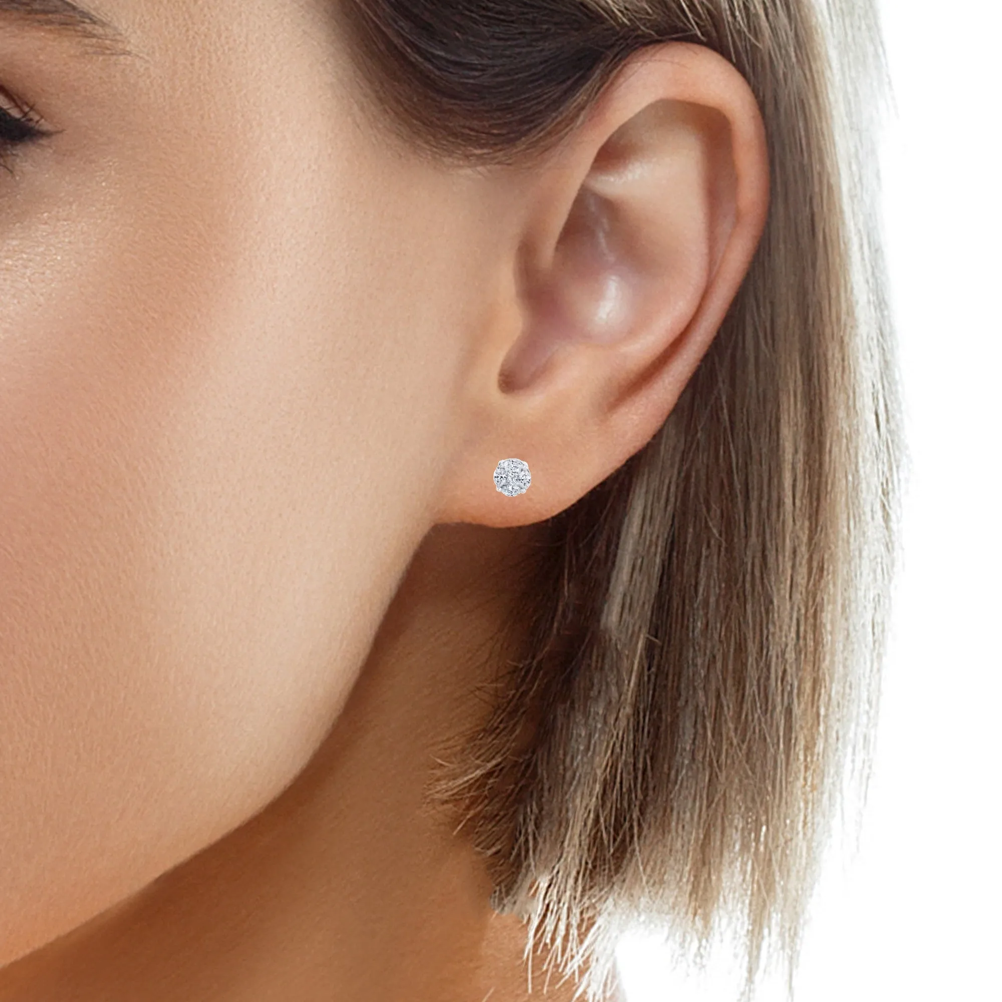 0.85 Carat Diamond Stud Earrings