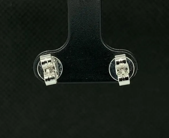 0.85 Carat Diamond Stud Earrings