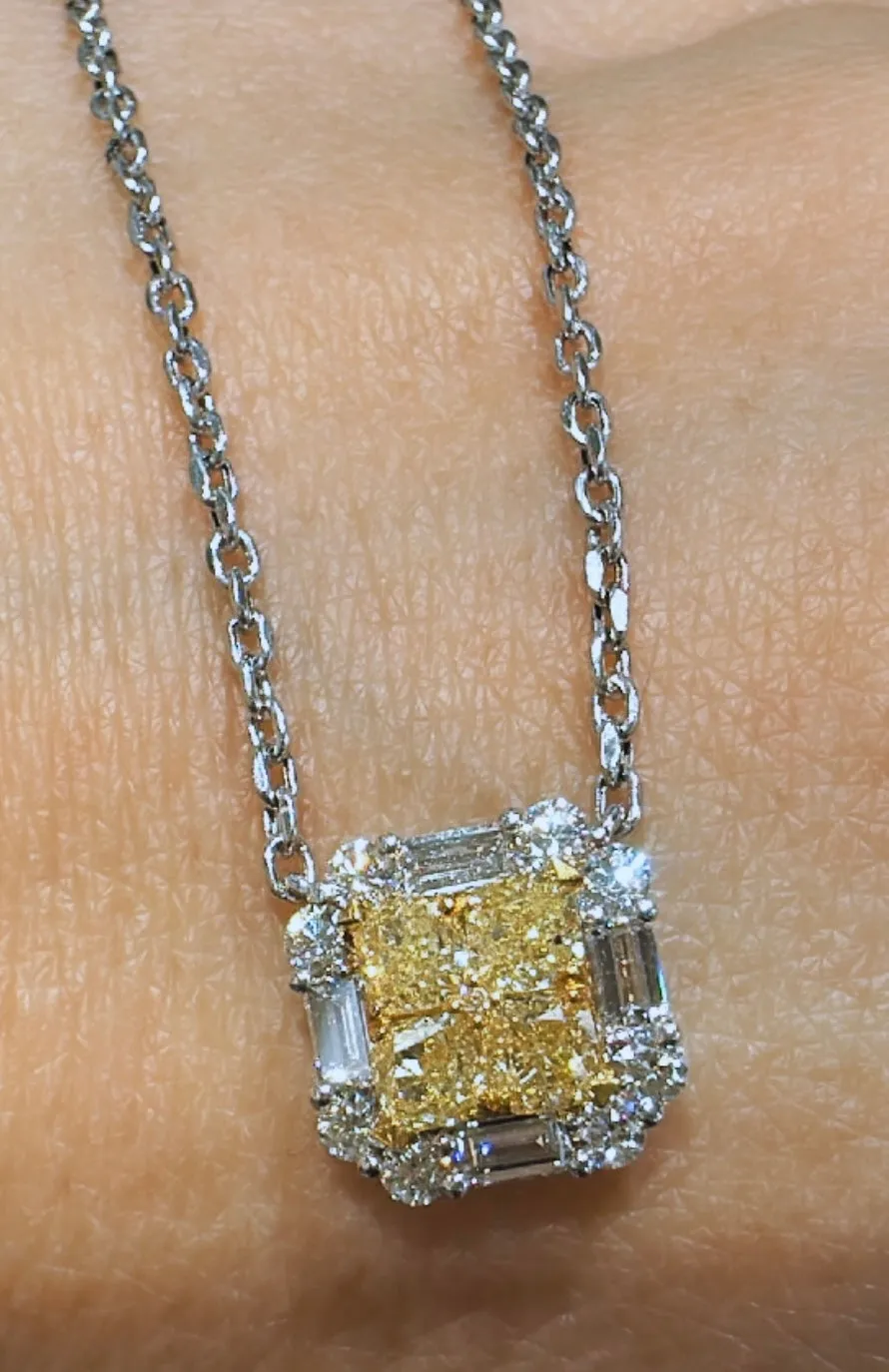 1.01ct tw Canary Fancy Yellow Diamond Pendant Necklace