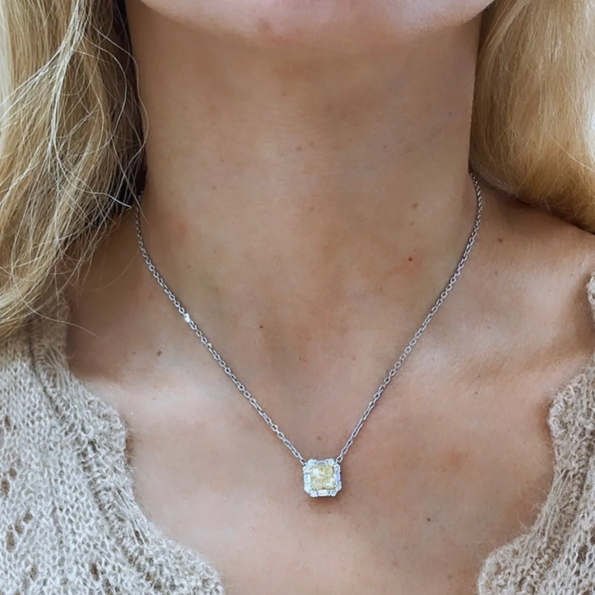 1.01ct tw Canary Fancy Yellow Diamond Pendant Necklace
