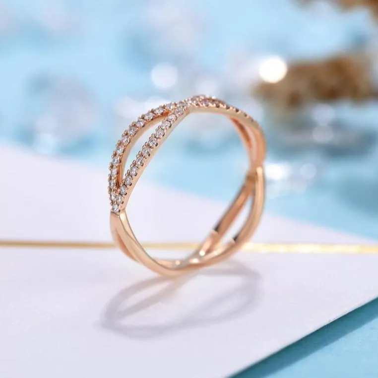 14k Rose Gold Diamond Split Shank Wedding Band