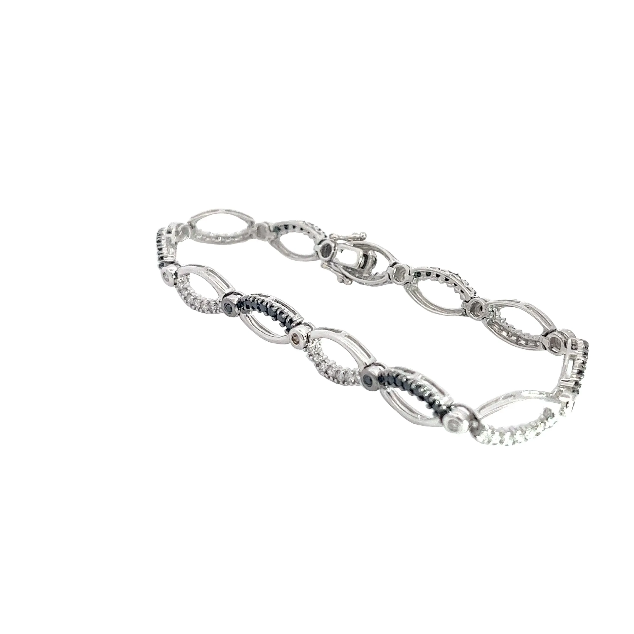 14k White Gold 2.00ct Black and White Diamond Bracelet