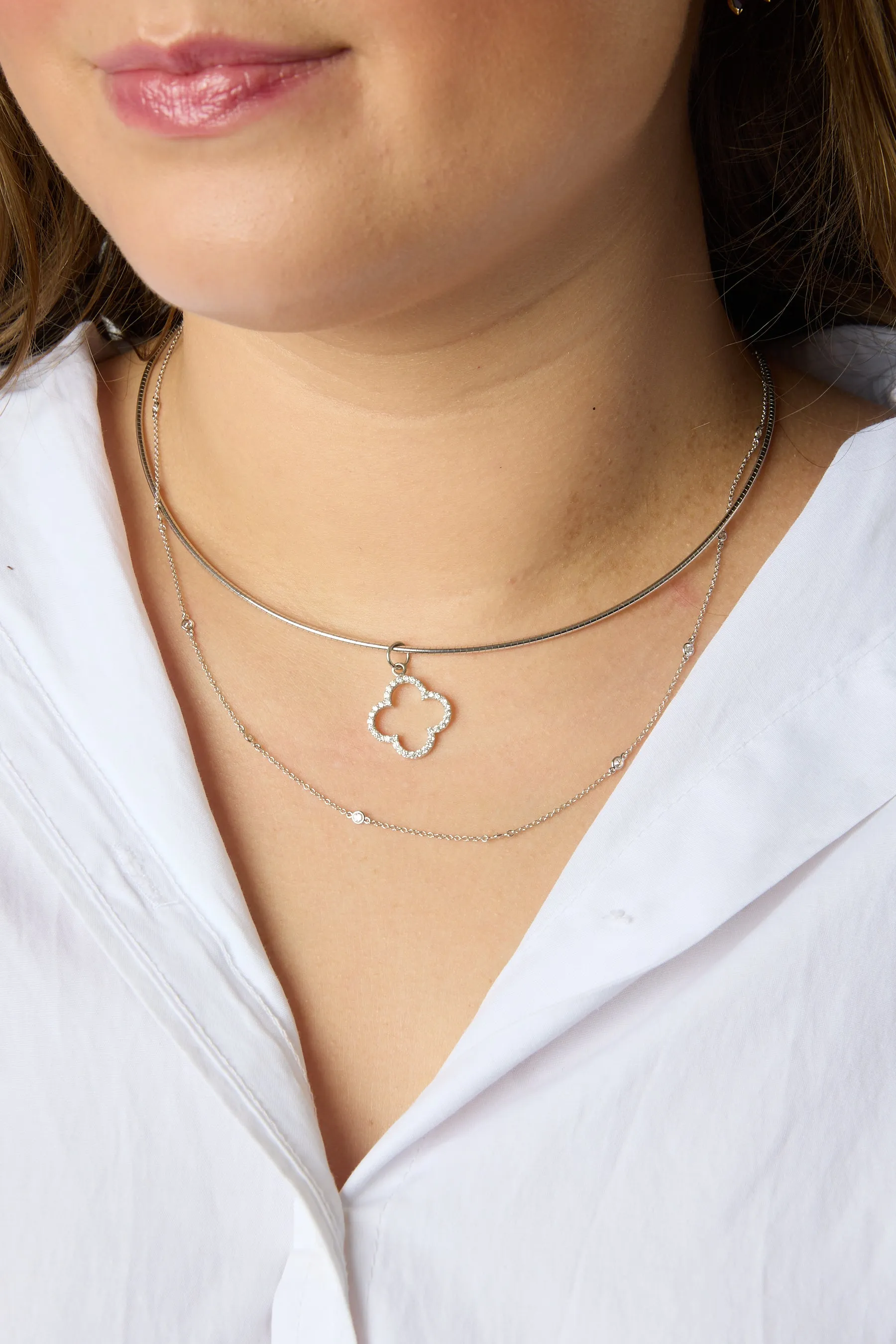 14KW Large Open Clover Charm
