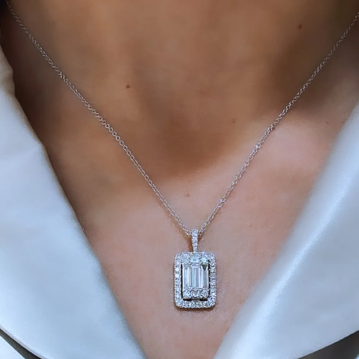 1.50ct tw Diamond Emerald Cut Invisible-set Pendant Necklace