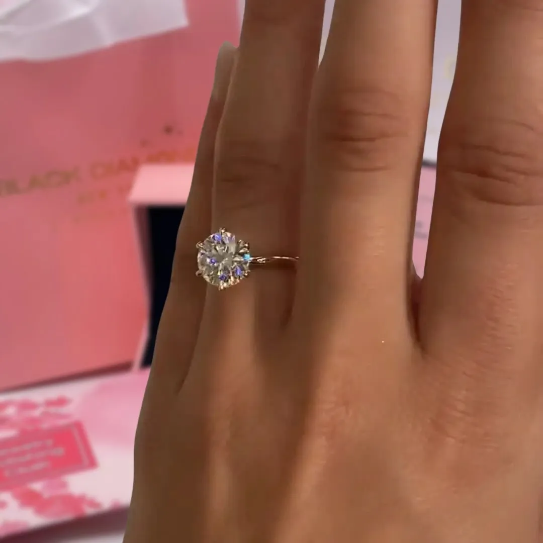 2.5 Ct Brilliant Round Cut Diamond Engagement Ring