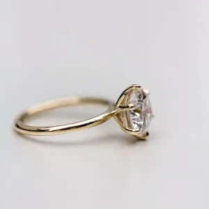 2.5 Ct Brilliant Round Cut Diamond Engagement Ring