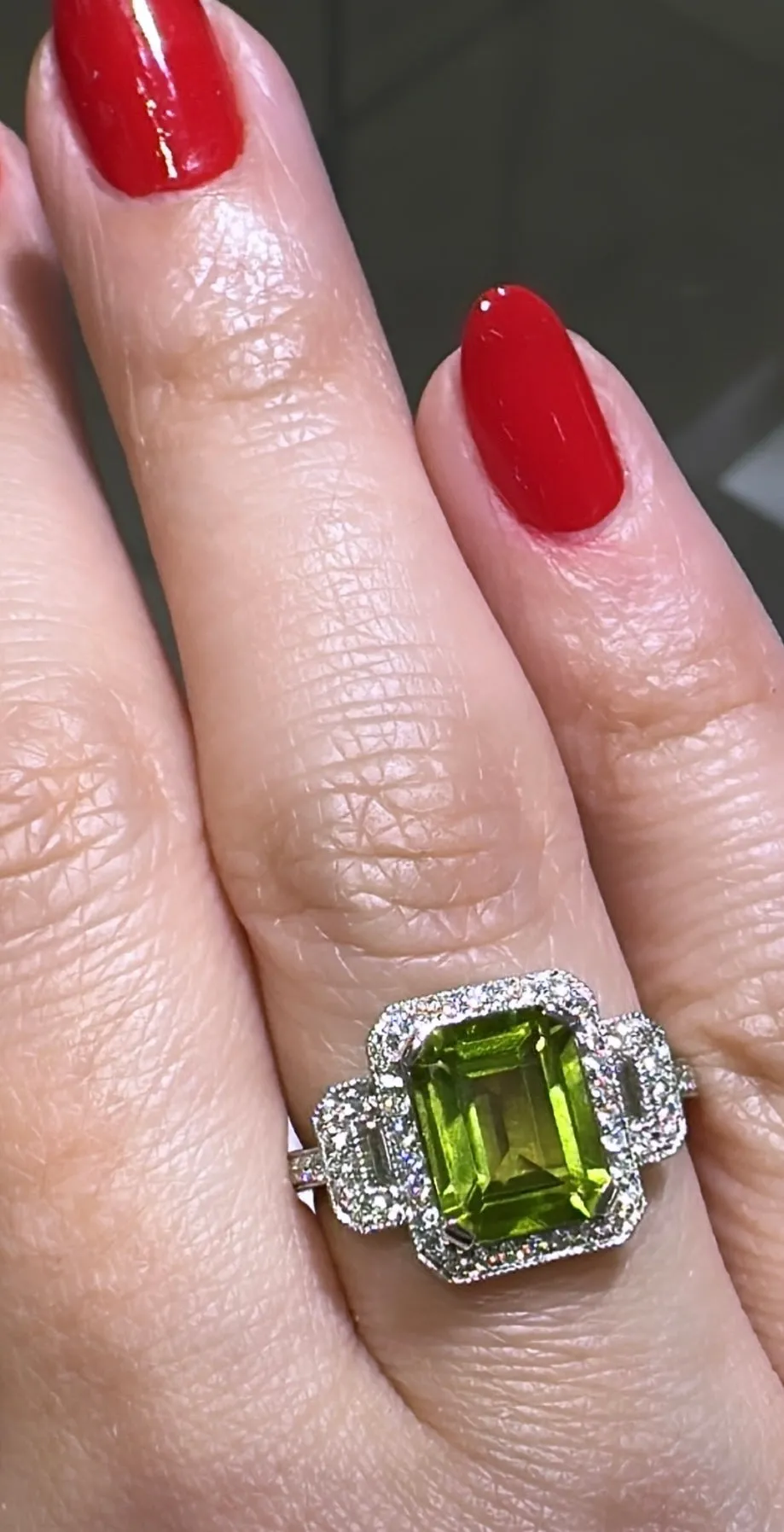 2.98carat Three Stone Peridot And Diamond Ring