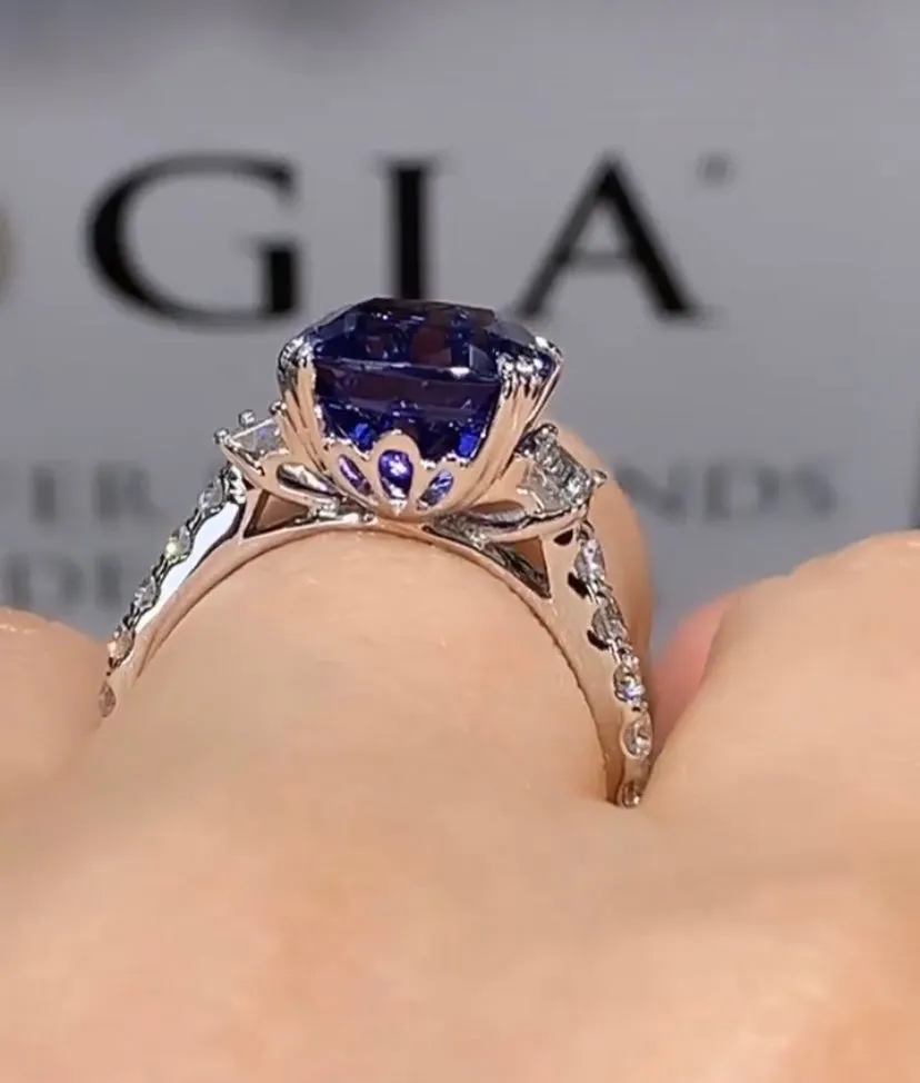 4.36carat Tanzanite & Baguette Diamond Ring