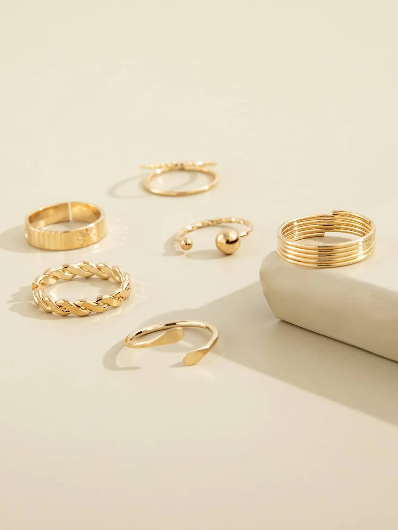 6pcs Round Ball Decor Ring - Gold
