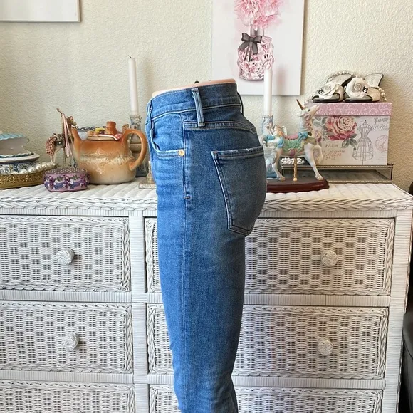 Agolde high waisted cotton jeans skinny leg light blue wash size 27