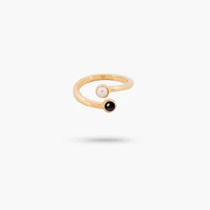 Amare Wear Dual Black Onyx with Freshwater Pearl Coil Ring
