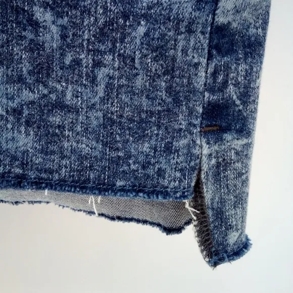 Aritzia Wilfred Free Snow Wash Acid Raw High Low Hem Skirt Mini Denim Jean 8