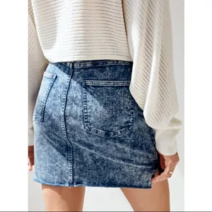 Aritzia Wilfred Free Snow Wash Acid Raw High Low Hem Skirt Mini Denim Jean 8