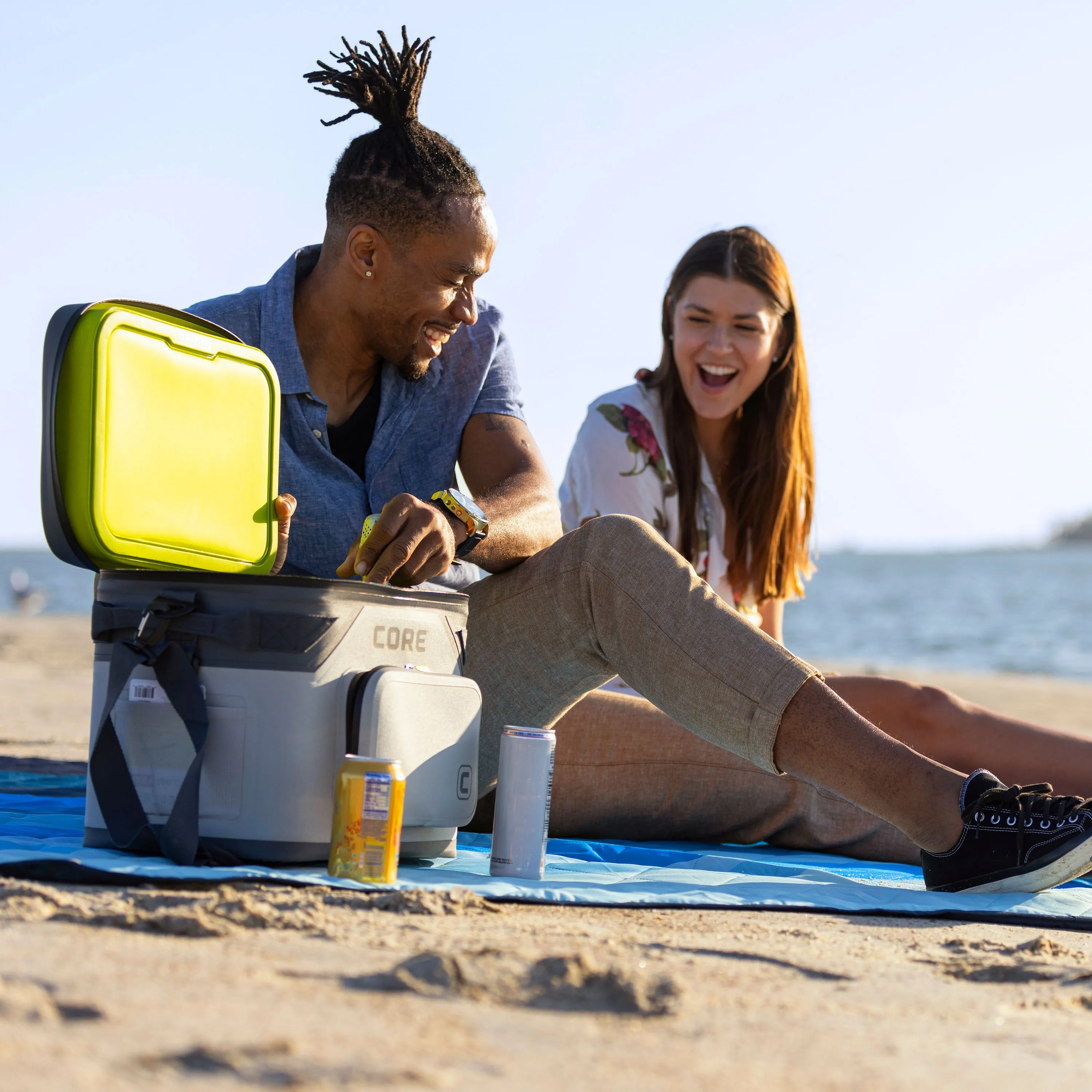 CLIMAKEEP Magnetic 18 Can Soft Cooler