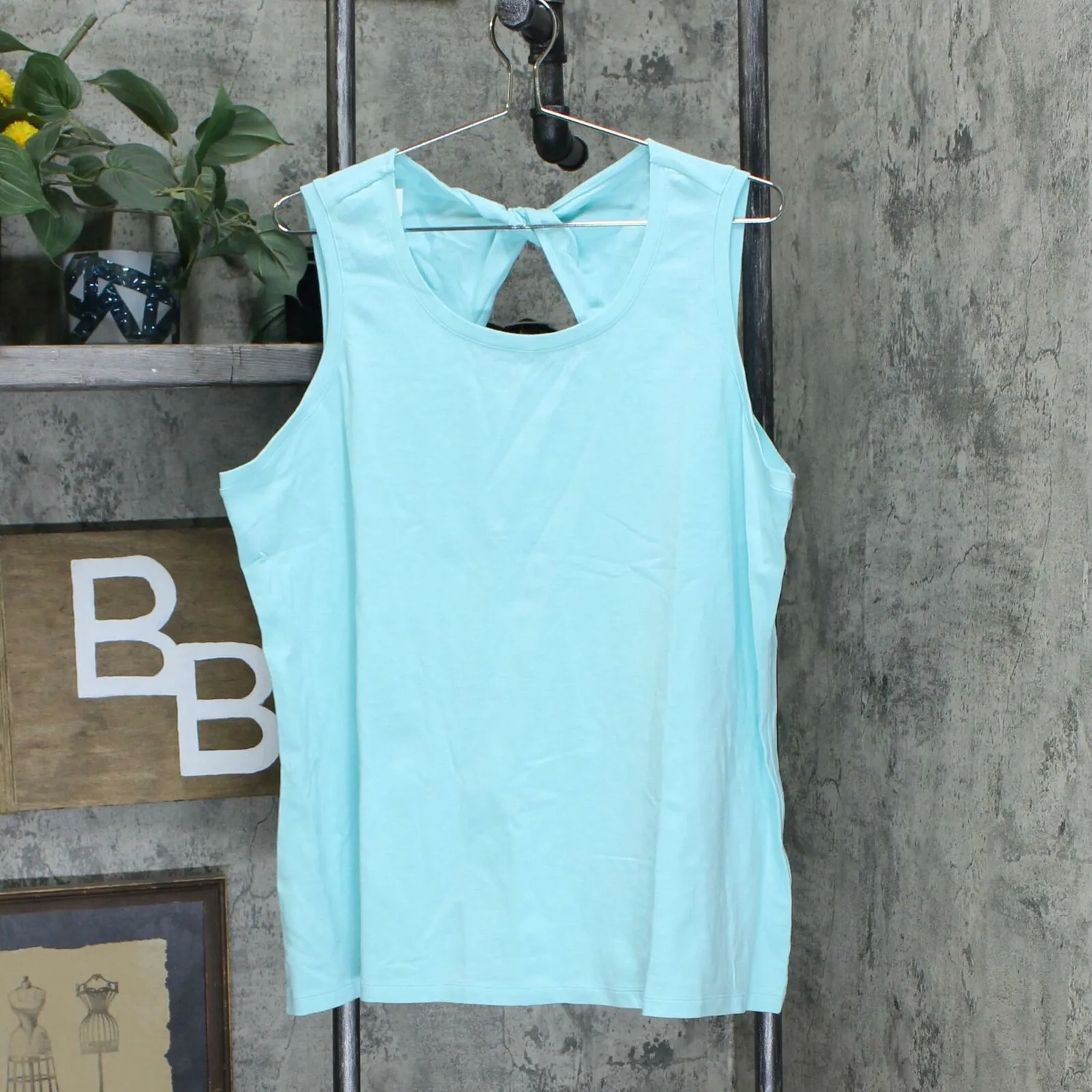 Denim & Co. Plus Size Scoop Neck Twisted Back Tank Top