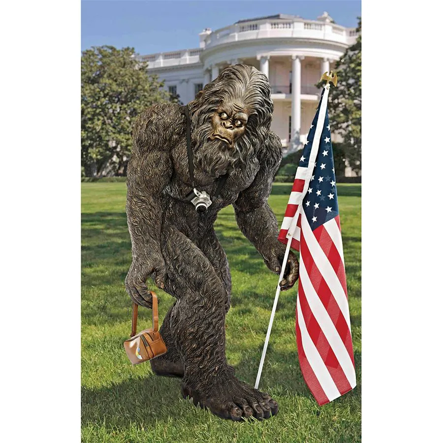 Design Toscano- Bigfoot the Garden Yeti Statue: Life-Size