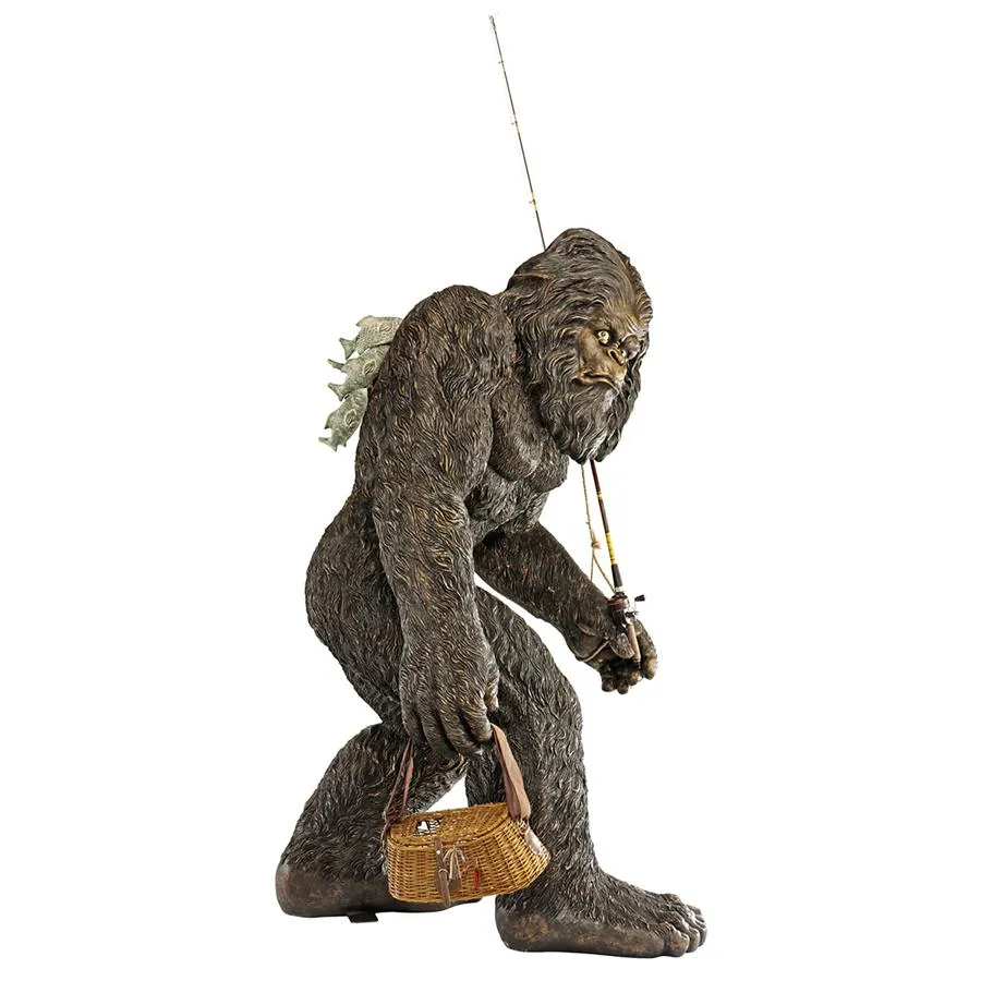 Design Toscano- Bigfoot the Garden Yeti Statue: Life-Size