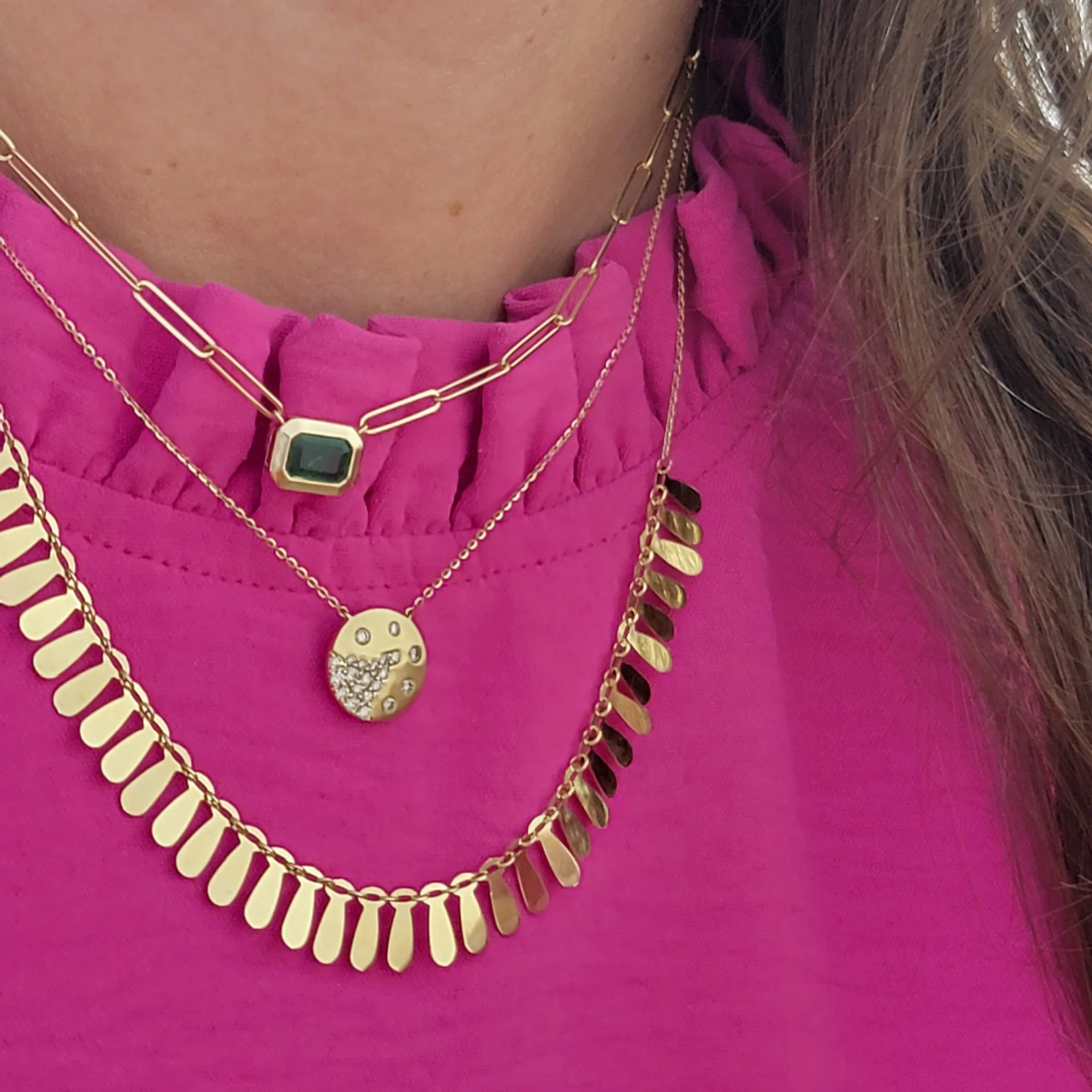 Diamond Sequence Satin Circle Pendant Necklace