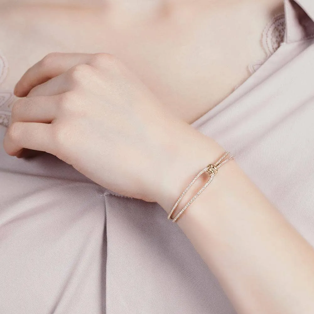 Diamond Special Design Knot Shape Bracelet