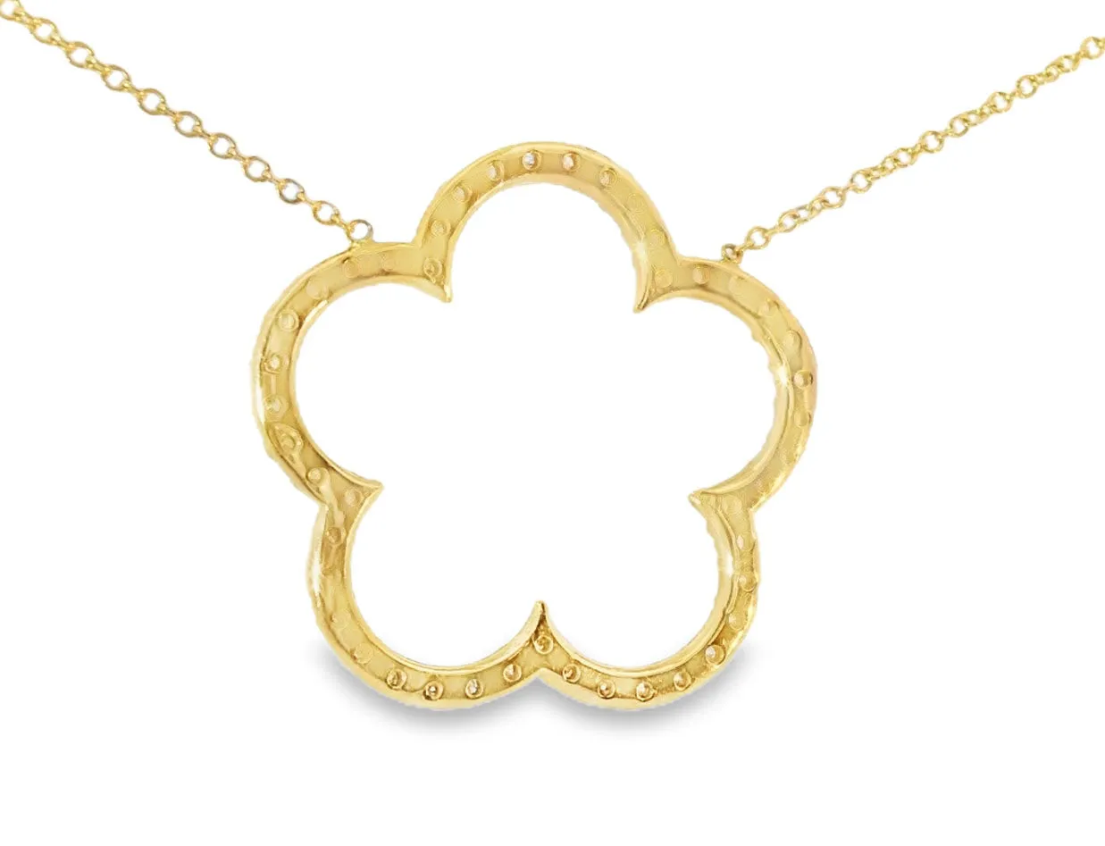 Gorgeous 14K Yellow Gold Diamond Floral 5 Leaf Clover Designer Pendant Necklace