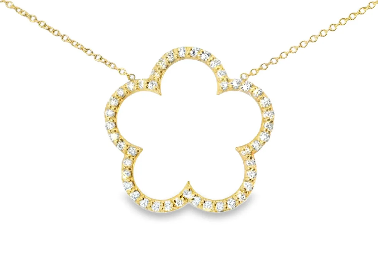 Gorgeous 14K Yellow Gold Diamond Floral 5 Leaf Clover Designer Pendant Necklace