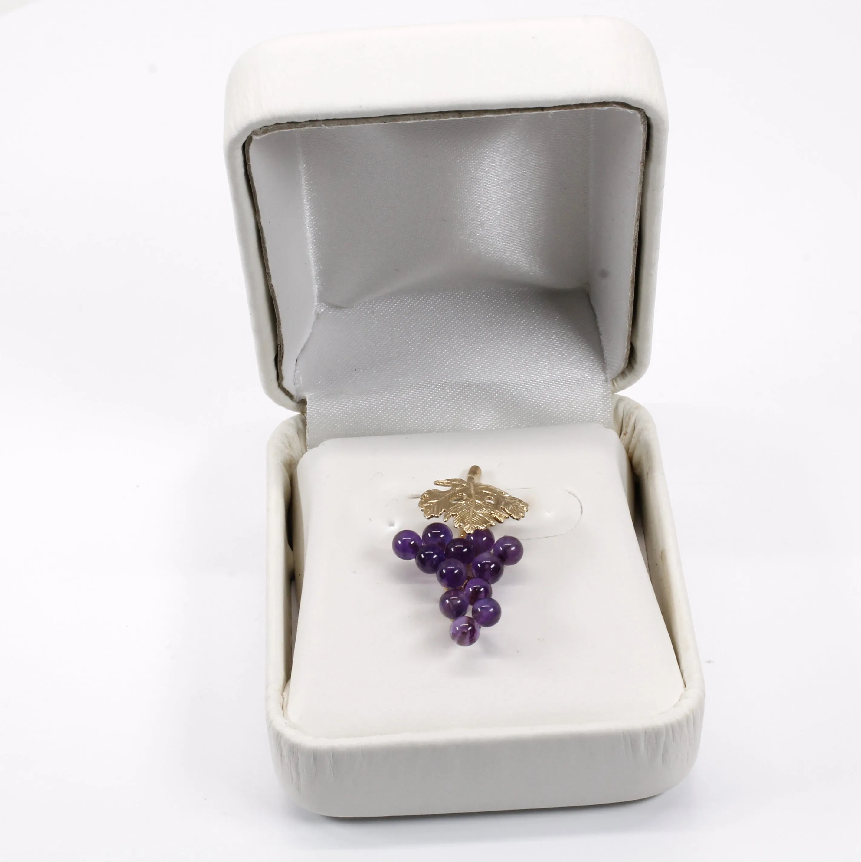 Grape Cluster Lapel Pin made in 14kt Gold with Amethyst Gemstones