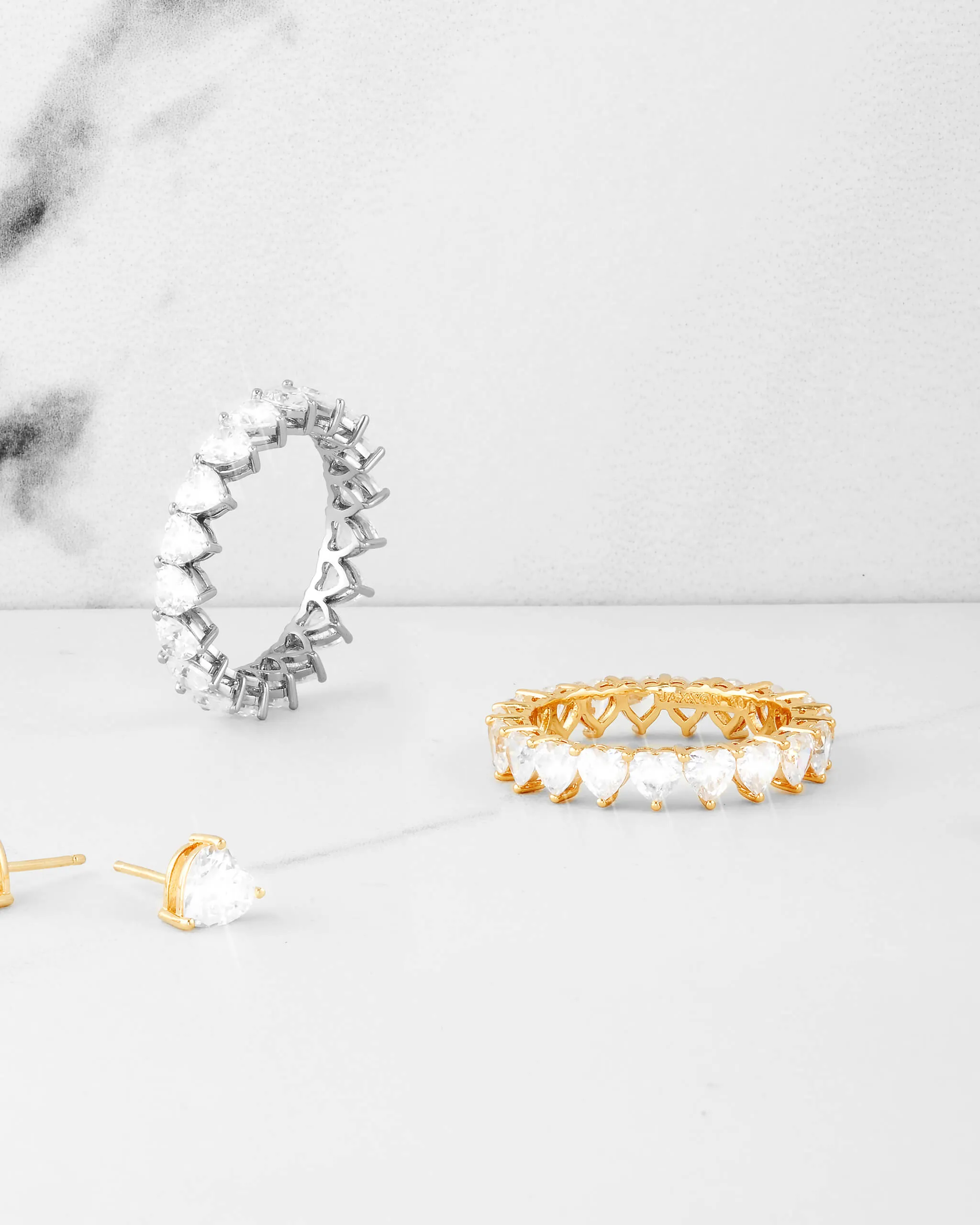 Heart Eternity Ring - Gold