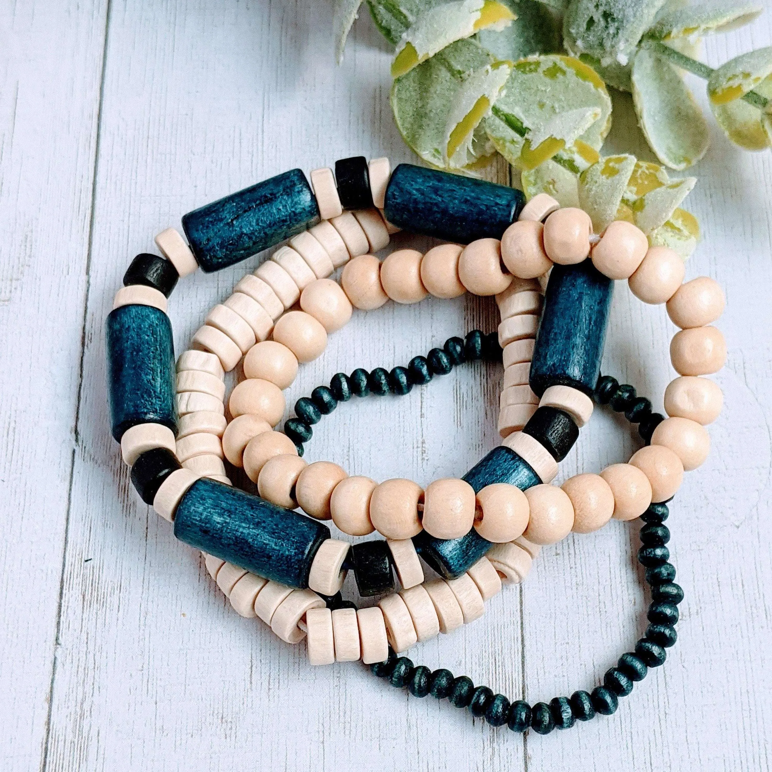 Ivory Wood Bead Stretch bracelet - Unisex