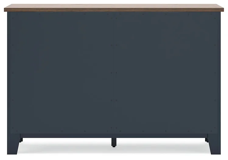 Landocken Dresser