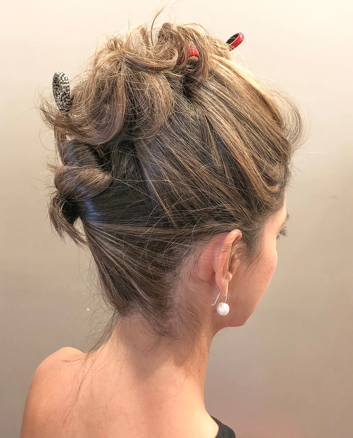 Loop Dark Tortoiseshell Hair Pin