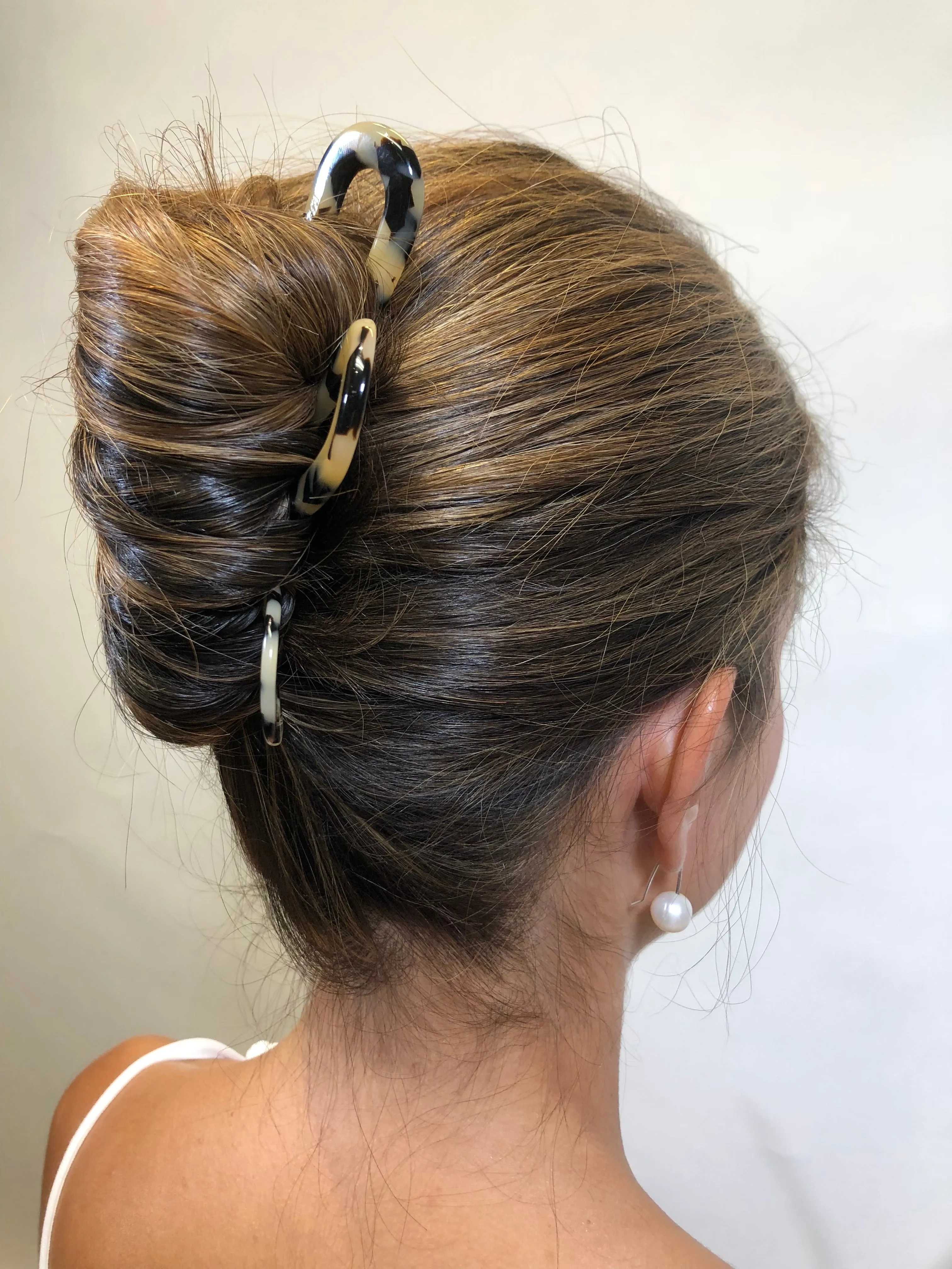 Louise Light Tortoiseshell Hair Pin
