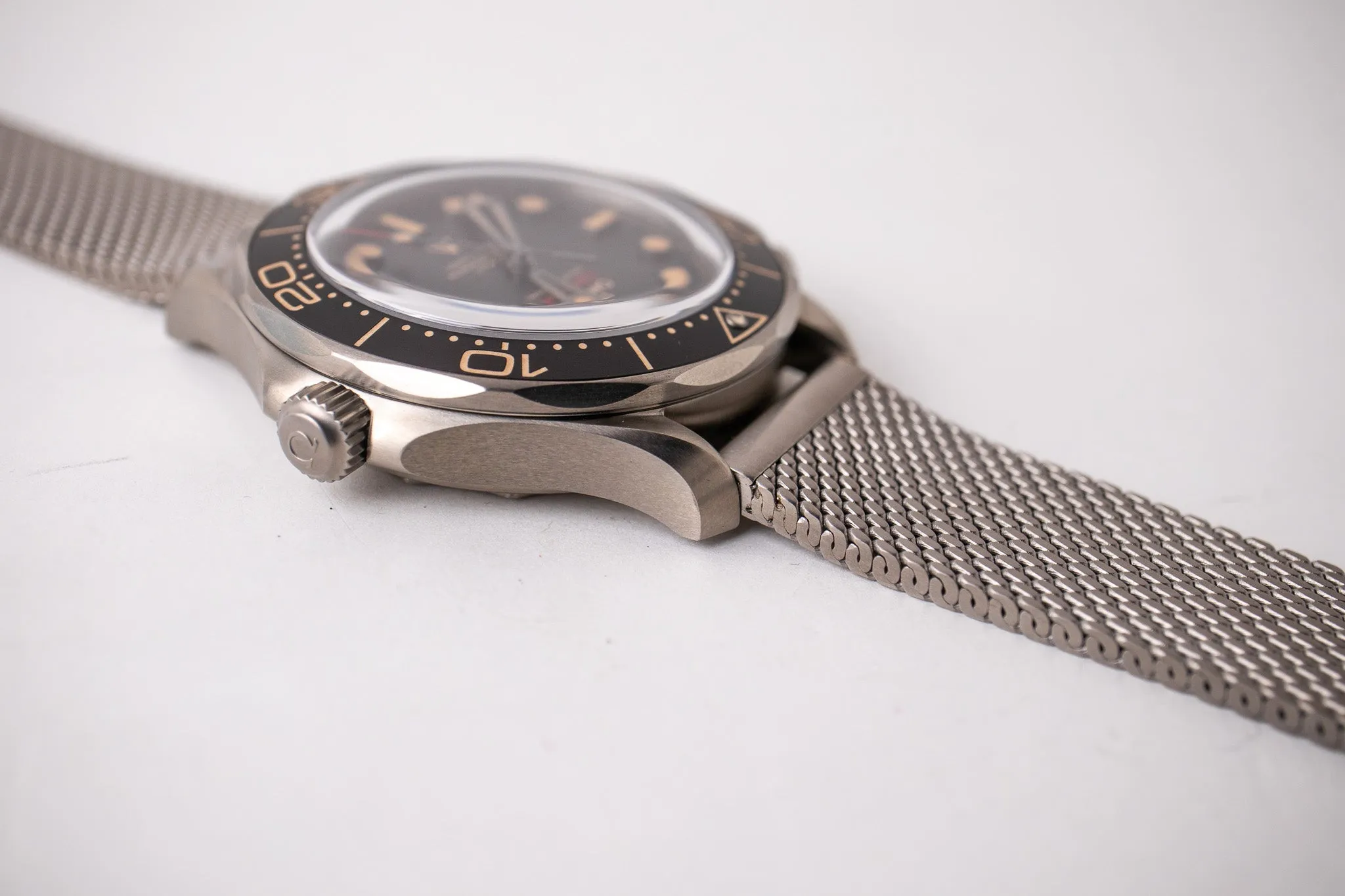 Omega Seamaster 300M 007 Titanium 210.90.42.20.01.001