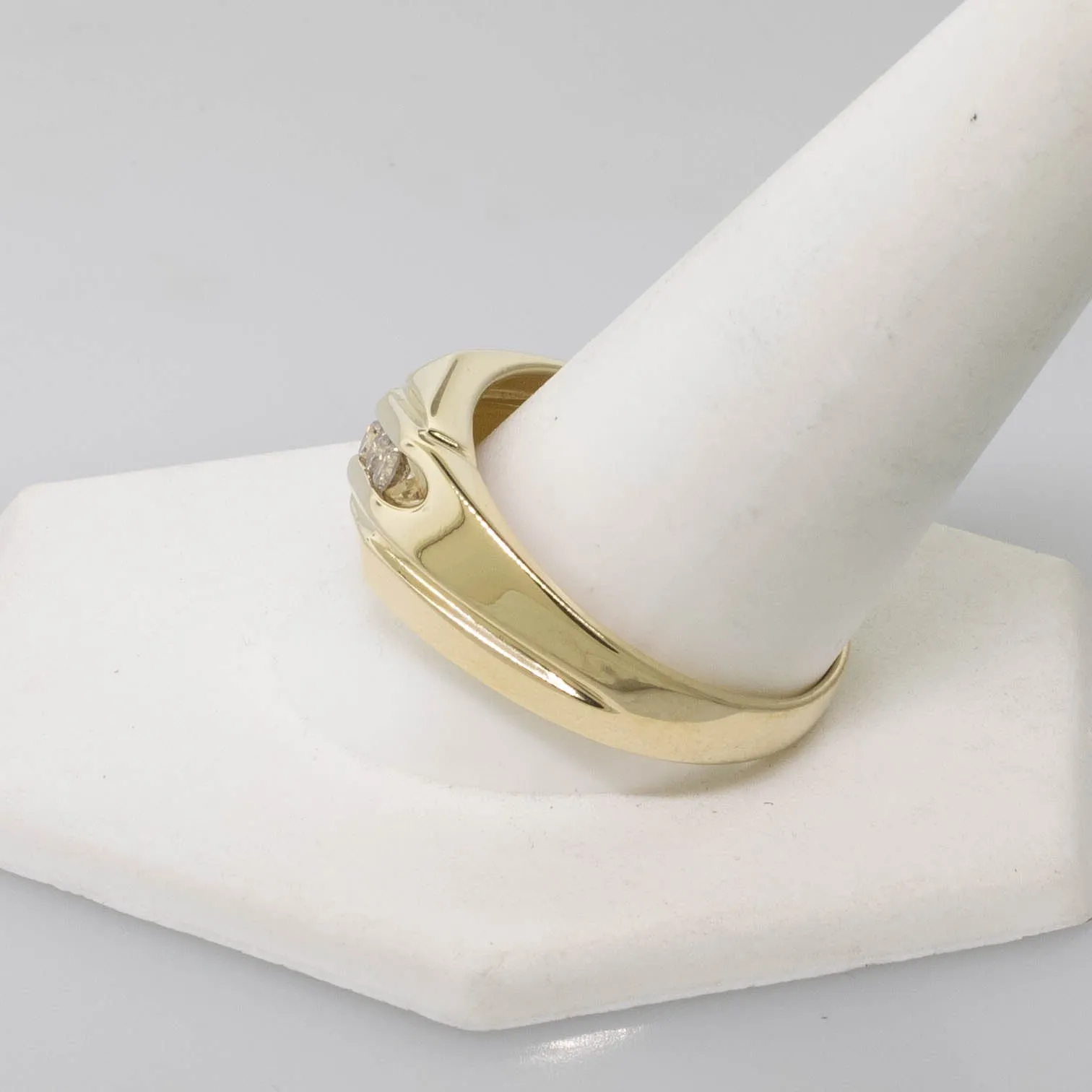 Pre-Owned 14K Yellow Gold Men's Diamond Ring – 3 Round Diamonds .50CTW Sz 10
