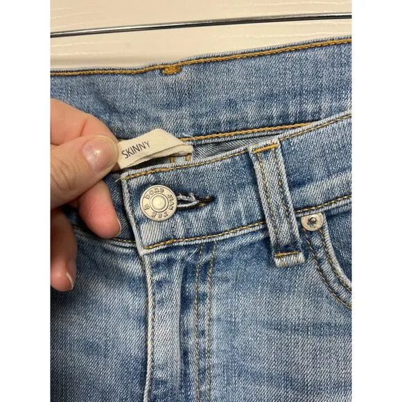 Rag and Bone Denim Heavily Distressed Skinny Leg Jean Light Blue Munoz Wash 28