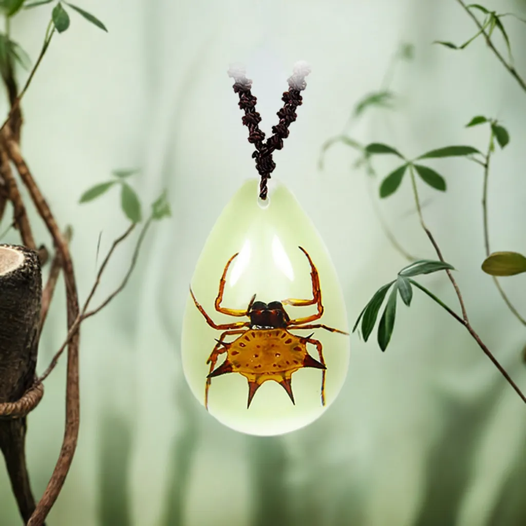 Real Spider Necklace Teardrop Shaped Glow In The Dark Spiny back Spider Real Nature Gift