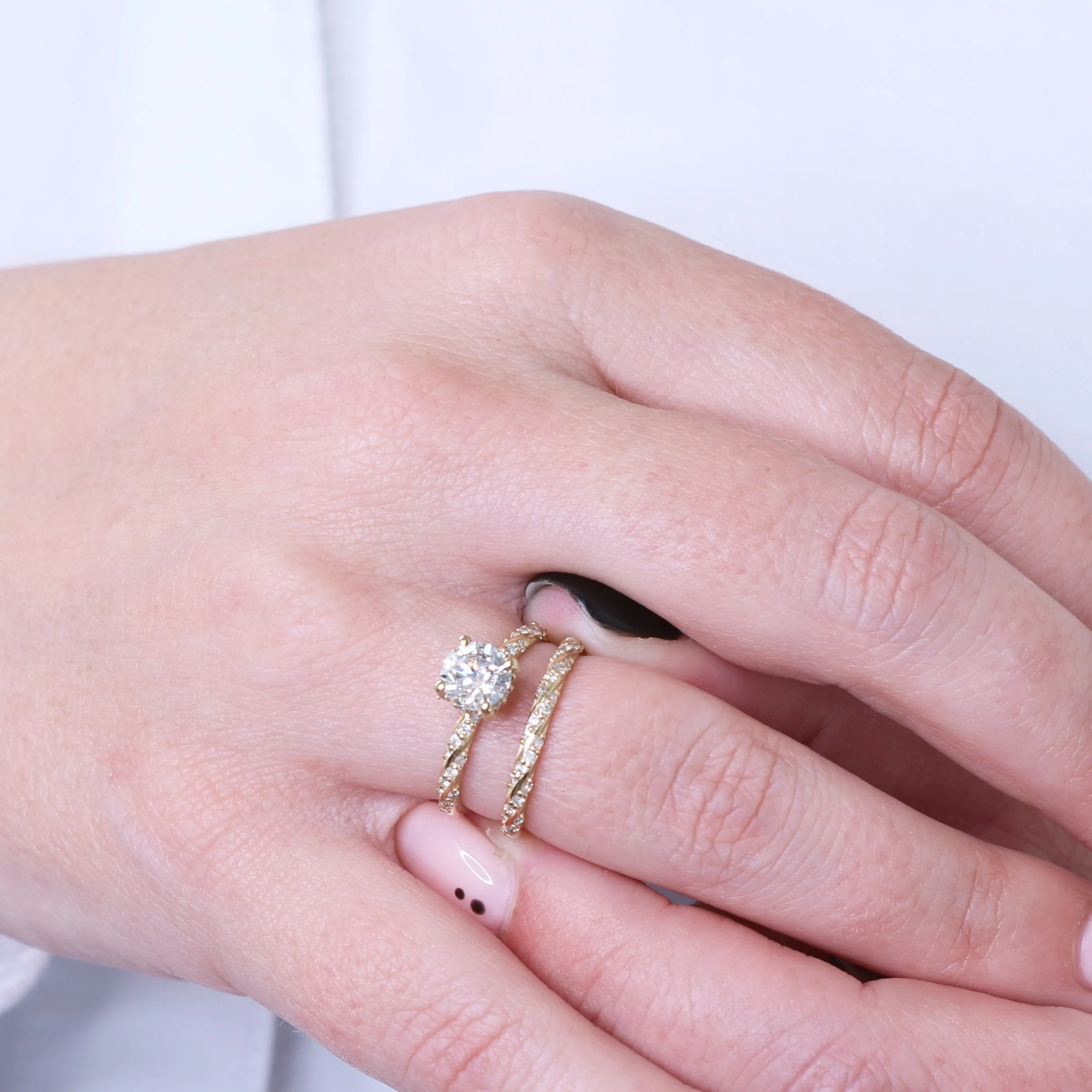 Reflection twisted Shank Natural  cut Diamond Wedding Band