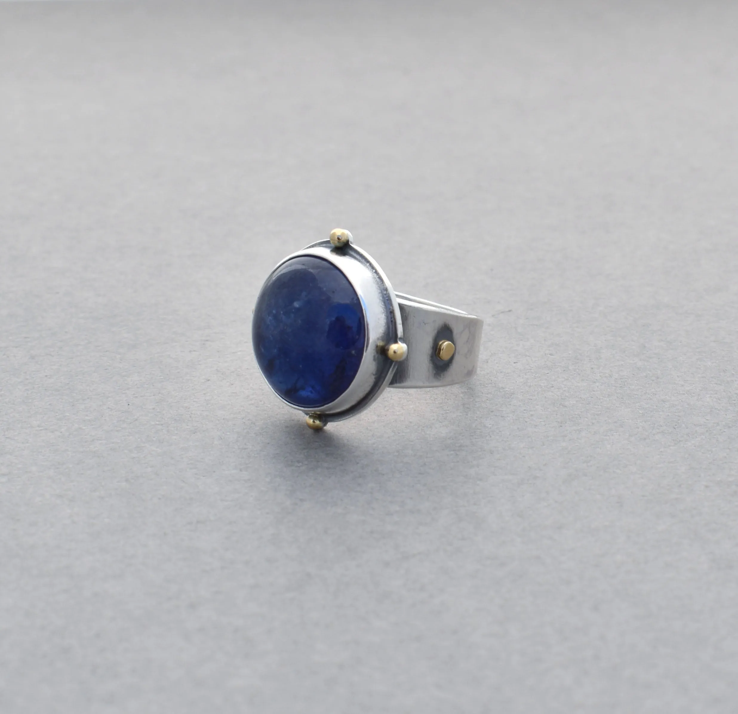 Tanzanite Ring. Timeless Blue Gemstone Ring. Size 7.5