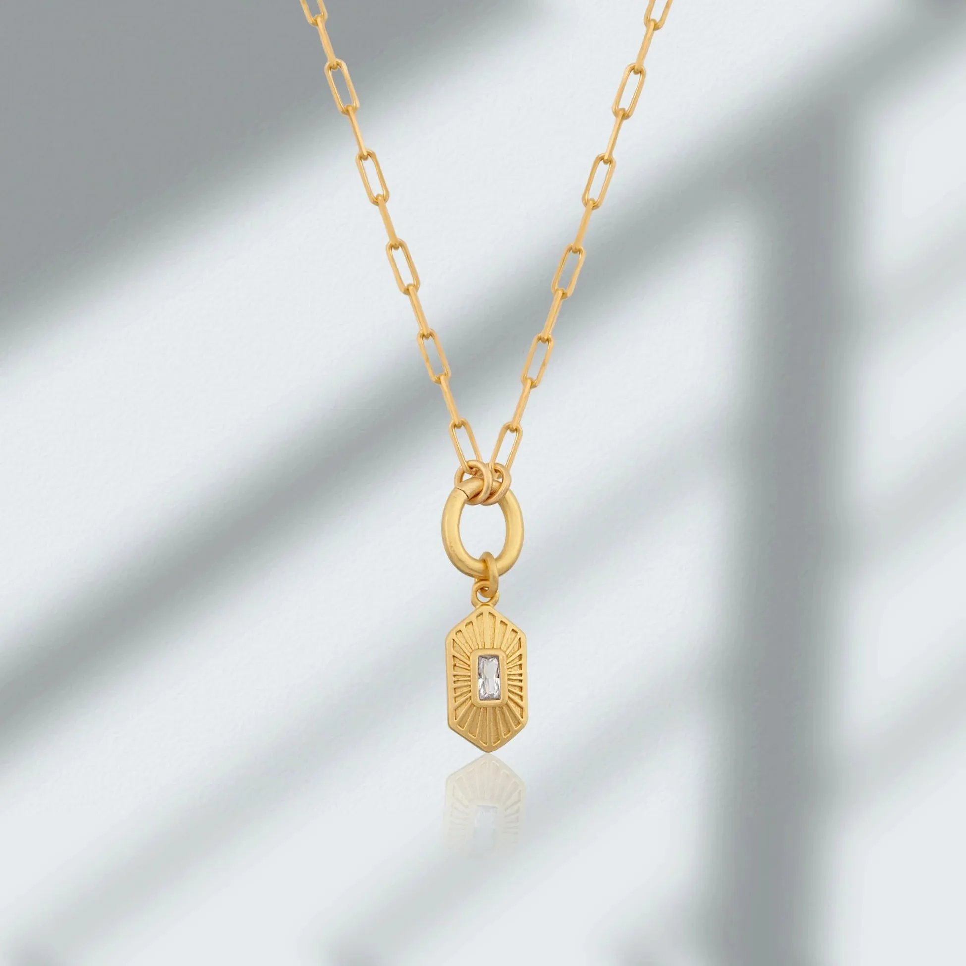 Timeless Pendant Necklace – Personalize Your Style