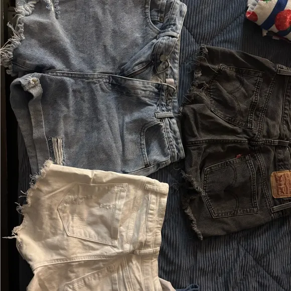 Trendy Denim Shorts Trio
