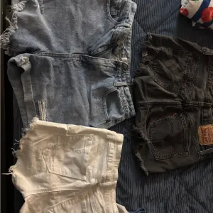 Trendy Denim Shorts Trio