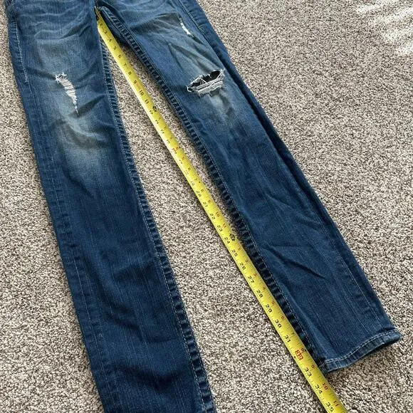 True Religion medium wash distressed skinny low-rise jeans size 27