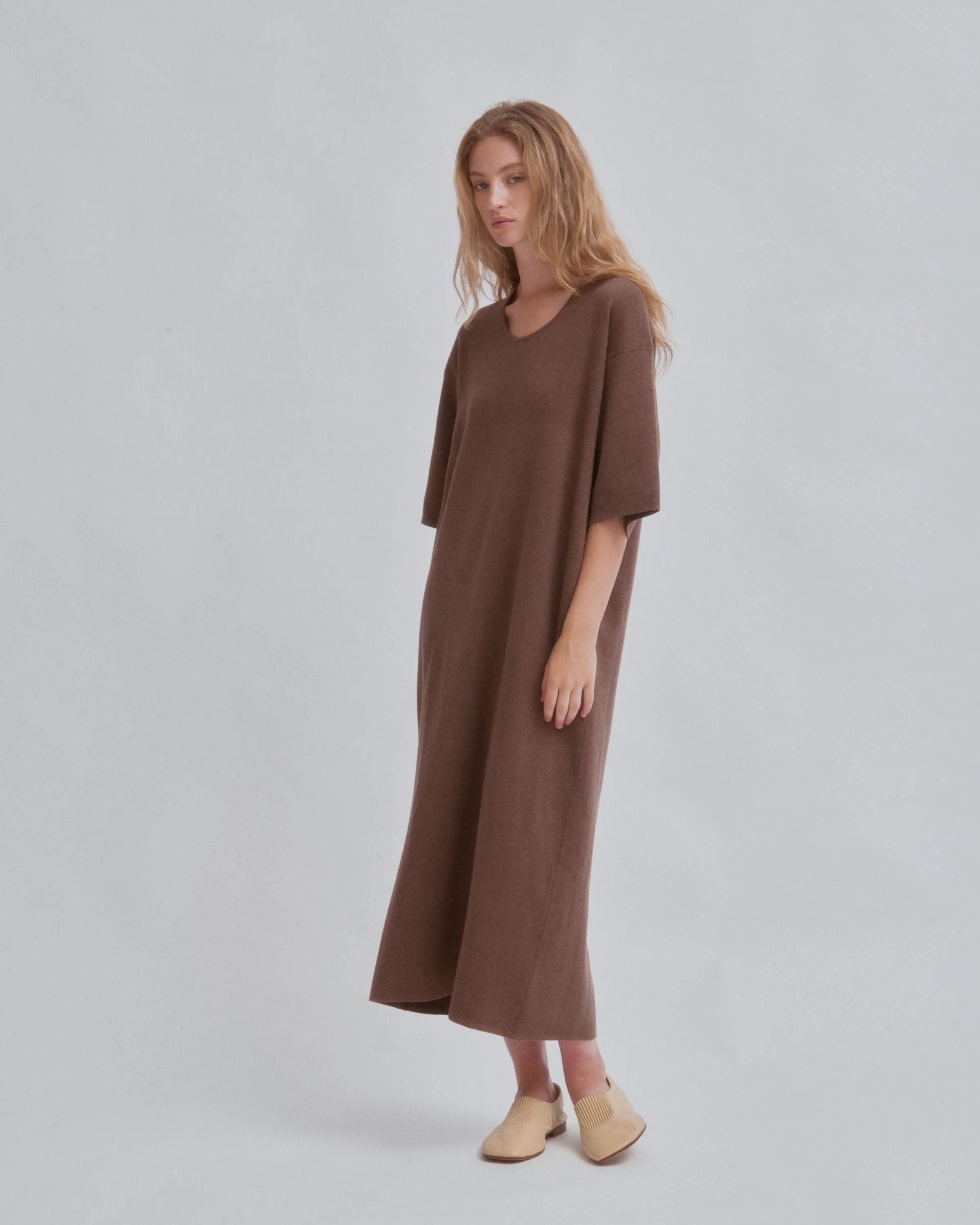 U-Neck Knit Dress in Wood