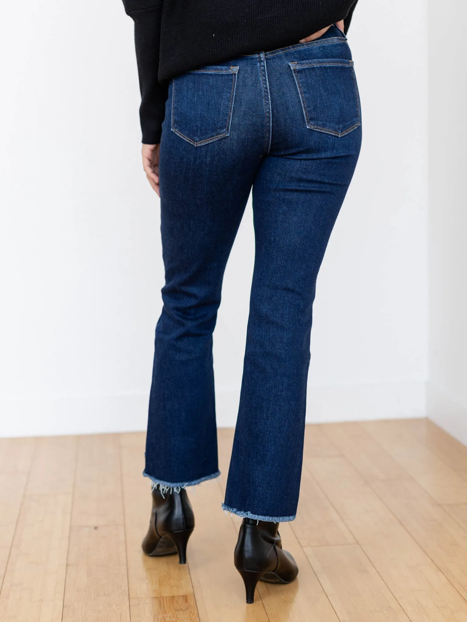 VERVET Motivated High Rise Step Crop Flare
